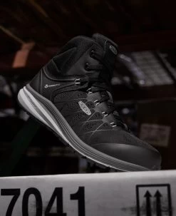 Keen Men's Vista Energy Mid (Carbon-Fiber Toe) | Vapor/Black -Shoes Haven Shop 1024588 PDP RightImage