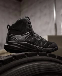 Keen Men's Vista Energy Mid (Carbon-Fiber Toe) | Black/Raven -Shoes Haven Shop 1024592 PDP LeftImage