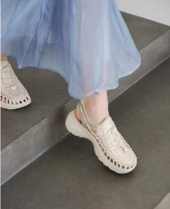 Keen Women's UNEEK Astoria Sandal X SNIDEL | Birch/Plaza Taupe -Shoes Haven Shop KEEN W UNEEKAstoriaxSNIDEL Lifestyle PDP Single Left