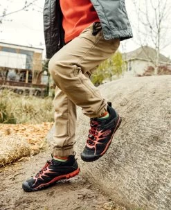 Keen Big Kids' Chandler 2 CNX Sneaker | Black/Red Carpet -Shoes Haven Shop KidsChandler2Lifestyle2 83075942 a737 4444 9715 398794a8e5e9