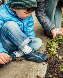 Keen Little Kids' Chandler 2 CNX Sneaker | Black Iris/Evening Primrose -Shoes Haven Shop KidsChandler2Lifestyle2 99f9024d f46e 40e1 a355 bb16a3625ada