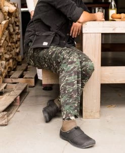 Keen Men's Howser III Slide | Canteen/Plaza Taupe -Shoes Haven Shop MHowserIIISlideLifestylePDPLeft 08a7ff00 58ea 44fe bcaa 6c38dd5d1d96