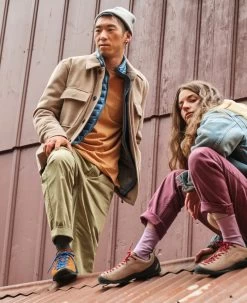 Keen Men's Jasper | Dark Forest/Golden Yellow -Shoes Haven Shop MJasperLifestylePDPRight b9d3ced0 60ca 4e5f aeda bc30842e220b