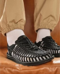 Keen Men's UNEEK | Tortoise Shell/Red Carpet -Shoes Haven Shop MUNEEKOGLifestylePDPLeft 1 89f9fb55 dff9 439f a991 d6e7cf727a7c