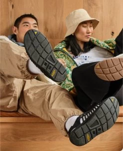 Keen Men's UNEEK | Tortoise Shell/Red Carpet -Shoes Haven Shop MUNEEKOGLifestylePDPRight 1 c36ce02c 0db4 4dfc a19b 285190cf5784