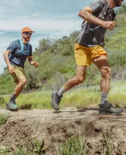 Keen Men's Zionic Waterproof Hiking Boot | Golden Yellow/Birch -Shoes Haven Shop M ZionicMidLifestyleRightSingle fb53520f 0a5b 4ec8 8e49 eda4795702a1