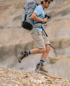 Keen Men's Ridge Flex Waterproof Boot | Bison/Golden Brown -Shoes Haven Shop RidgeFlexPDPLifestyle3Mens 2