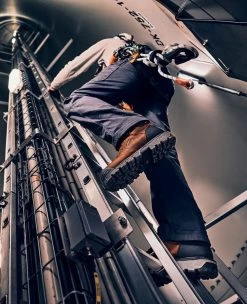 Keen Men's Camden 6" Waterproof Boot (Carbon-Fiber Toe) | Leather Brown/Black -Shoes Haven Shop SDD 1014 Camden 1027670 Left Image b58a6985 475f 48d0 a9e8 99f9ebce6ad6