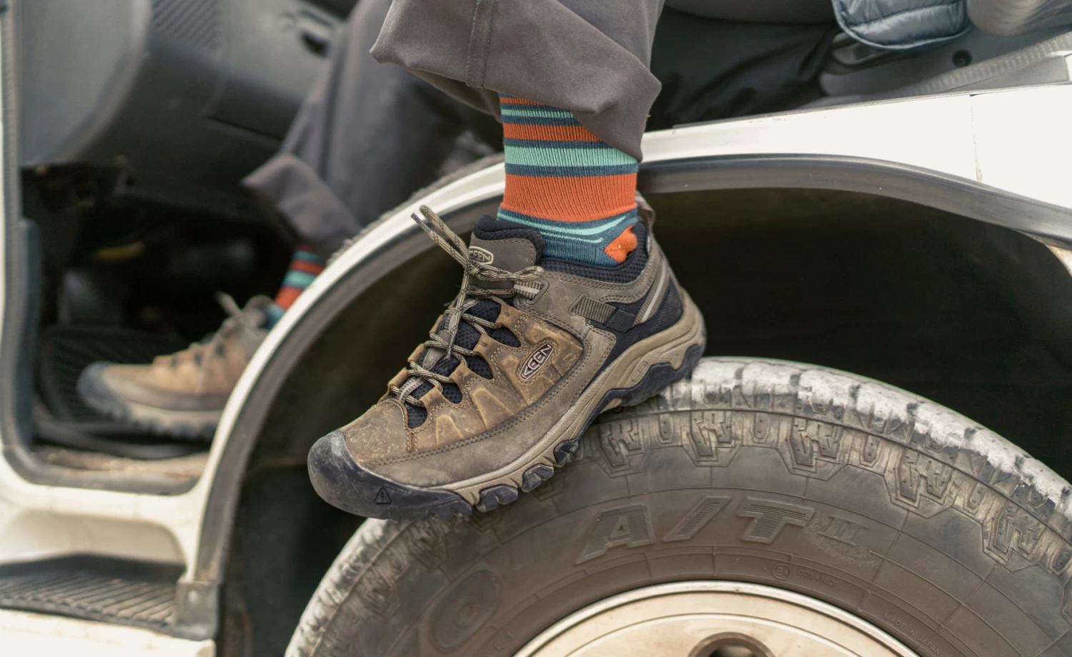 Keen Men's Targhee III Waterproof | Bungee Cord/Black 7 Keen Men's Targhee III Waterproof | Bungee Cord/Black - Image 5