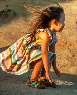 Keen Toddlers' Newport H2 | Rainbow Tie Dye -Shoes Haven Shop TotsNewportH2LifestyleSingleRight d2c27f86 5567 4bab 9bf6 b170a545b50d