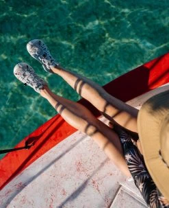 Keen Women's Drift Creek H2 Sandal | Black/Black 18 Keen Women's Drift Creek H2 Sandal | Black/Black -Shoes Haven Shop WDriftCreekH2LifestylePDPLeft ee4e2762 6eab 4a7e b1cc ab755aa33f3e