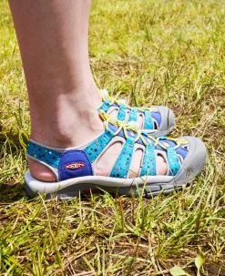 Keen Women's Newport Retro Sandal X Fuji Rock | Fuji Rock Festival -Shoes Haven Shop WNewportRetroFRLifestylePDPRight