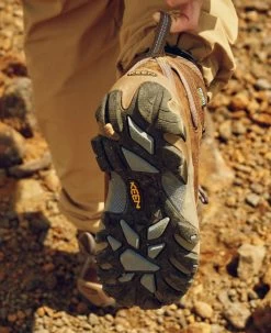 Keen Women's Targhee II Waterproof Mid | Slate Black/Flint Stone -Shoes Haven Shop WTargheeIIMidLifestylePDPsingleRight 6252709e 8456 4ceb a5c9 4f028475379b